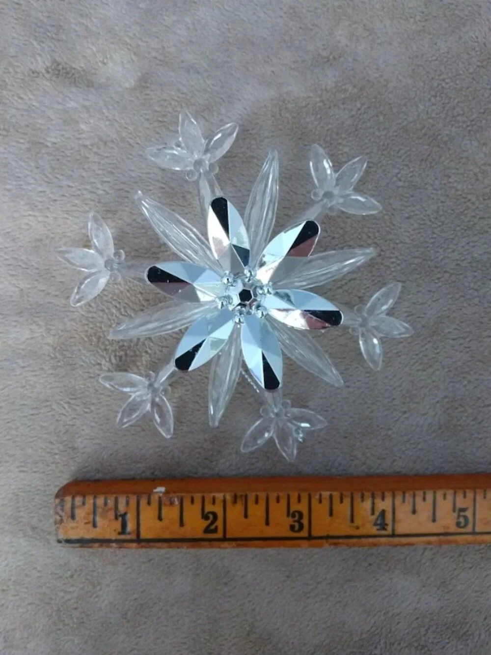Bath & Body Works Crystal Snowflake Magnetic 3 Wick Candle Topper/Ornament